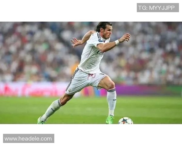 爱踢足球的十一号球星如何在绿茵场上演绎个人传奇并成就巅峰时刻 爱踢足球的十一号球星如何在绿茵场上演绎个人传奇并成就巅峰时刻