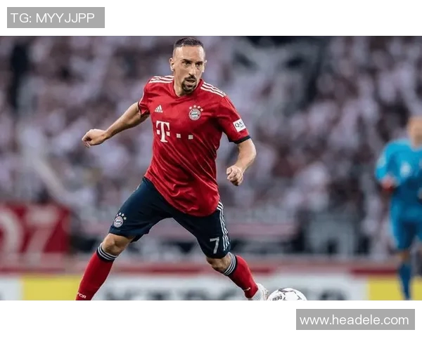 纯色背景下足球球星独特魅力的视觉展现与艺术风格解读 纯色背景下足球球星独特魅力的视觉展现与艺术风格解读