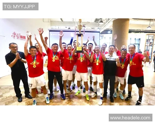 儒雅风采与球场豪情并存的足球明星塑造之路